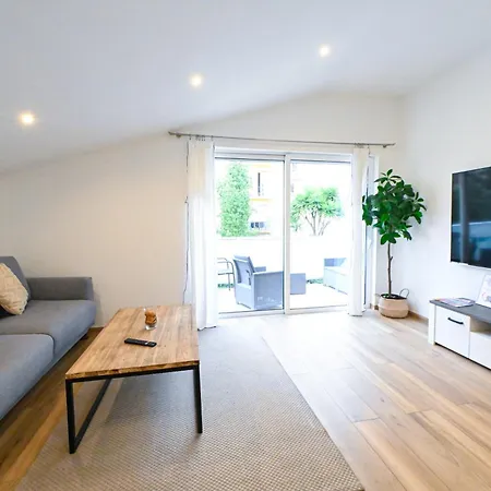Beau Deux Pieces Cozy Avec Terrasse N11 Apartamento