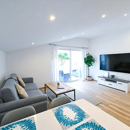 Beau Deux Pieces Cozy Avec Terrasse N11 Apartman *